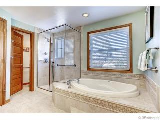 6469 Roxbury Dr, Littleton, CO 80128-4630