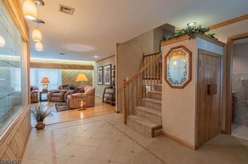 2 Alan Ct, Dover, NJ 07803-3001
