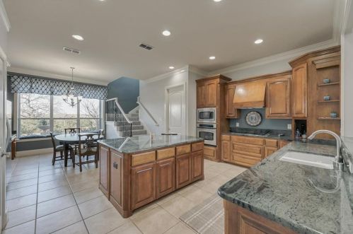 621 Birch Ct, Argyle TX 76226 exterior