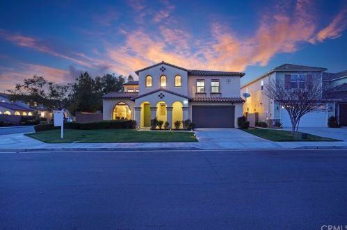 32146 Live Oak Dr, Temecula, CA 92592-4239