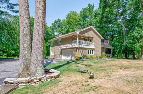 370 Pompeo Rd, Fabyan, CT 06255-1217