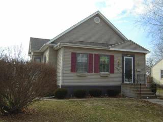 1460 Seminary St, Galesburg, IL 61401-2024