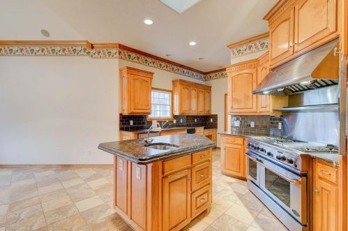 8301 Thorndyke Dr, Fort Worth TX  76182-8632 exterior