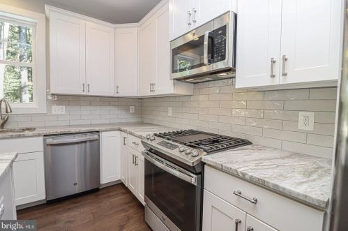 31 Chrisba Rd, Severna Park MD  21146-3060 exterior