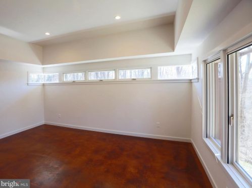 144 Drakes Corner Rd, Princeton NJ  08540-7519 exterior