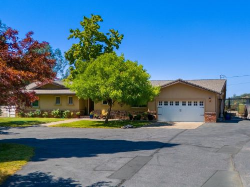 10191 Hillview Rd, Newcastle, CA 95658-9503