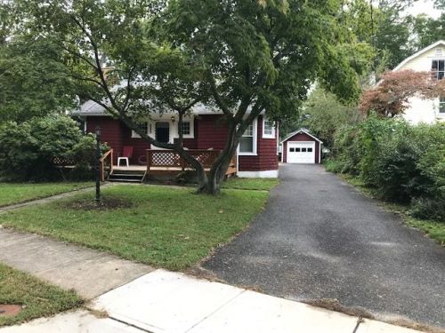 707 Edgemere Dr, Red Bank, NJ 07711