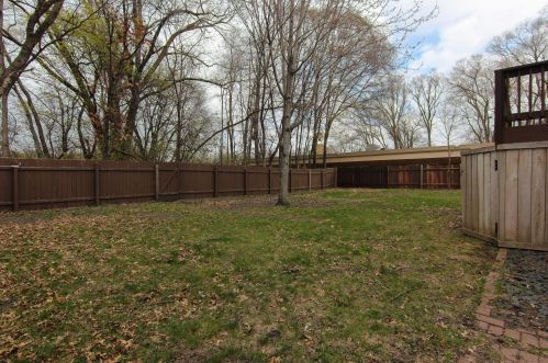 1821 103rd Ave, Minneapolis MN  55433-4745 exterior