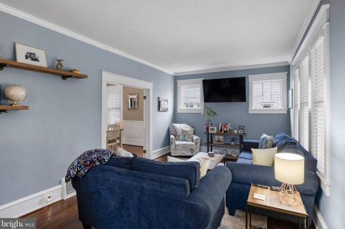 464 Holly Ave, Pitman NJ  08071-2302 exterior