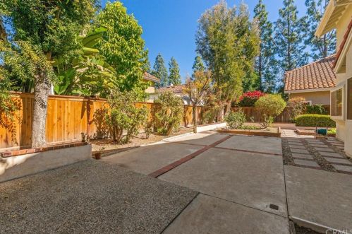 7 Fierro, Irvine CA 92614-5319 exterior