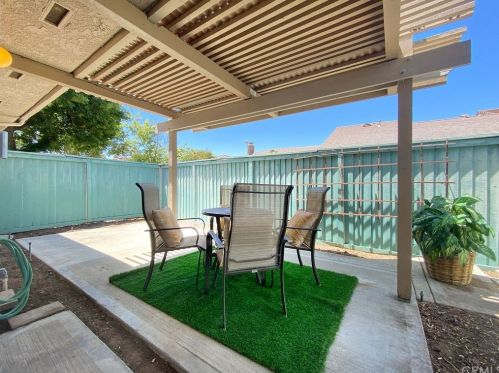 17251 Chestnut, Irvine CA  92612-2316 exterior