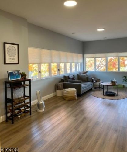 391 Springfield Ave, Berkeley Heights NJ  07922-1174 exterior