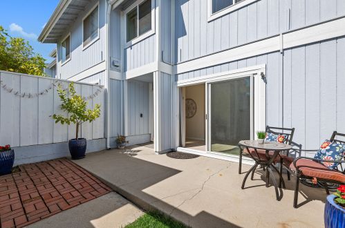 363 Cannon Green Dr, Santa Barbara, CA 93117-2871