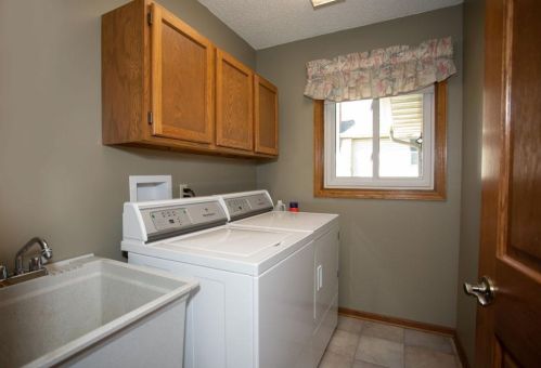 7873 28th St, Saint Paul MN  55128-4803 exterior