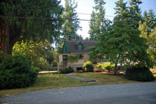 14031 1 Ave, Seattle WA  98177-3902 exterior