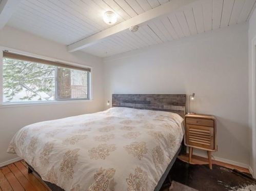 13584 Moraine Rd, Truckee CA  96161-3837 exterior