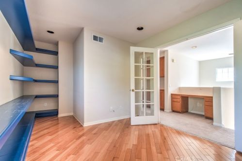 2 Altezza, Irvine CA  92606-8909 exterior