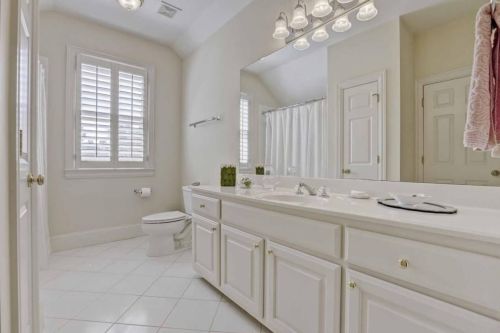 130 High Point Walk, Atlanta GA  30342-2480 exterior