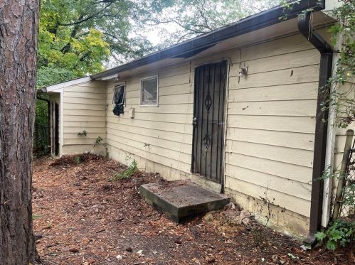 2455 Claude St, Atlanta, GA 30318-1840