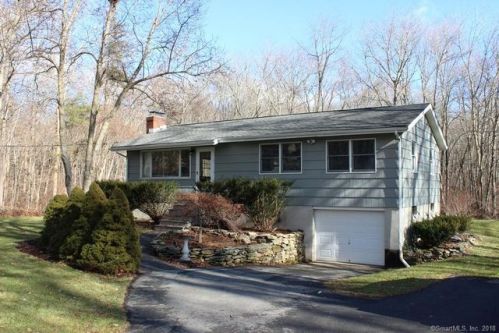 497 Roast Meat Hl Rd, Deep River CT  06419-1431 exterior