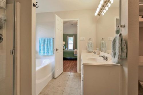4724 Homelands Way, Fort Worth TX  76135-1665 exterior