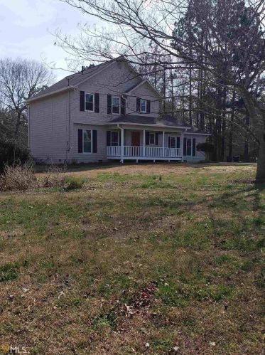 70 Clingstone Cir, Newnan, GA 30265-1766