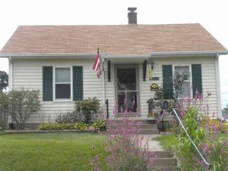 2114 Myrtle St, Davenport IA  52804-3818 exterior