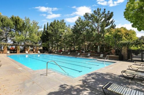 127 Danbrook, Irvine CA  92603-1024 exterior