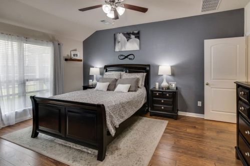 524 Crown Oaks Dr, Fort Worth TX  76131-4264 exterior