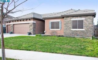5012 Rialto Ct, Visalia, CA 93277-0631