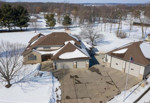 12059 Whitetail Ln, Hanover, MN 55341-8703