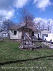 2518 Sheridan Rd, Fort Wayne IN  46803-3049 exterior