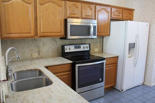 2118 Foxglove Ct, Garland TX  75040-2810 exterior