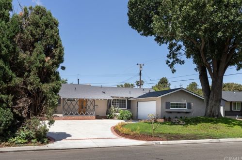 609 Kenmore St, Anaheim, CA 92804-3209