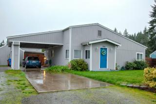 704 138th St, Tacoma WA  98444-3442 exterior