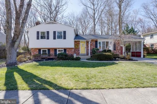7117 Hadlow Ct, Springfield VA  22152-3527 exterior