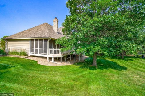 9137 Edinburgh Ln, Saint Paul MN  55125-9192 exterior
