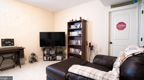 316 Bunny Ln, Harpers Ferry WV  25425-7104 exterior