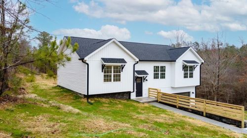1036 Durgan Pl, Dalton, GA 30721-1753