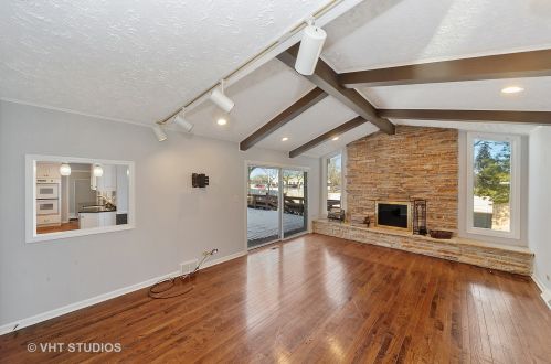 1070 Smt Dr, Bannockburn IL  60015-1879 exterior