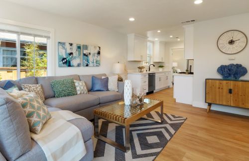 412 Monterey Ave, Capitola CA  95010-3614 exterior
