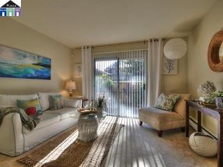 37347 Sequoia Rd, Fremont, CA 94536-3773