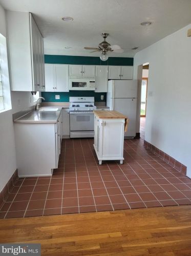 12708 Valleywood Dr, Silver Spring MD  20906-4162 exterior