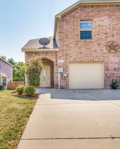 807 Parkplace Rdg, Princeton TX  75407-6767 exterior