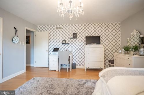 221 Clearview Rd, Hanover PA 17331-1311 exterior