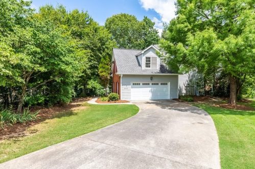2555 River Summit Dr, Duluth, GA 30097-2256