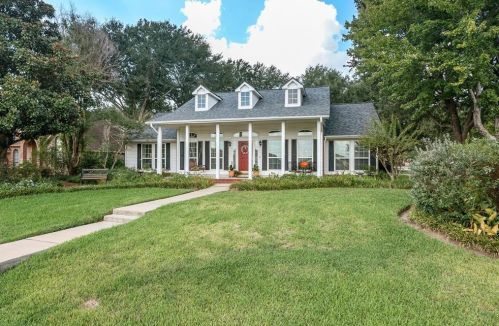 9796 Shr Dr, Conroe TX  77318-6652 exterior