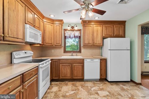 104 Stonehouse Rd, Carlisle PA  17015-7413 exterior