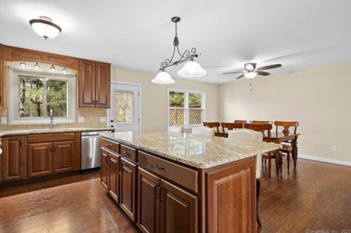 120 Wentworth Dr, Wapping CT  06074-1259 exterior