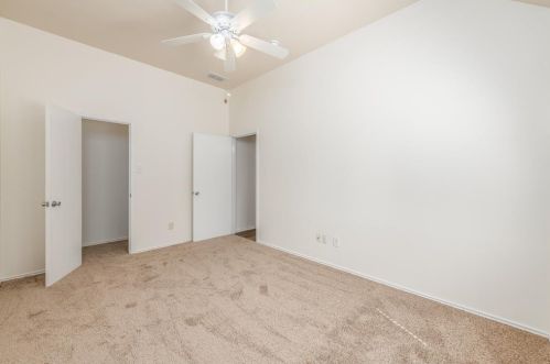 2712 Merry Vw Ln, Fort Worth TX  76120-5655 exterior